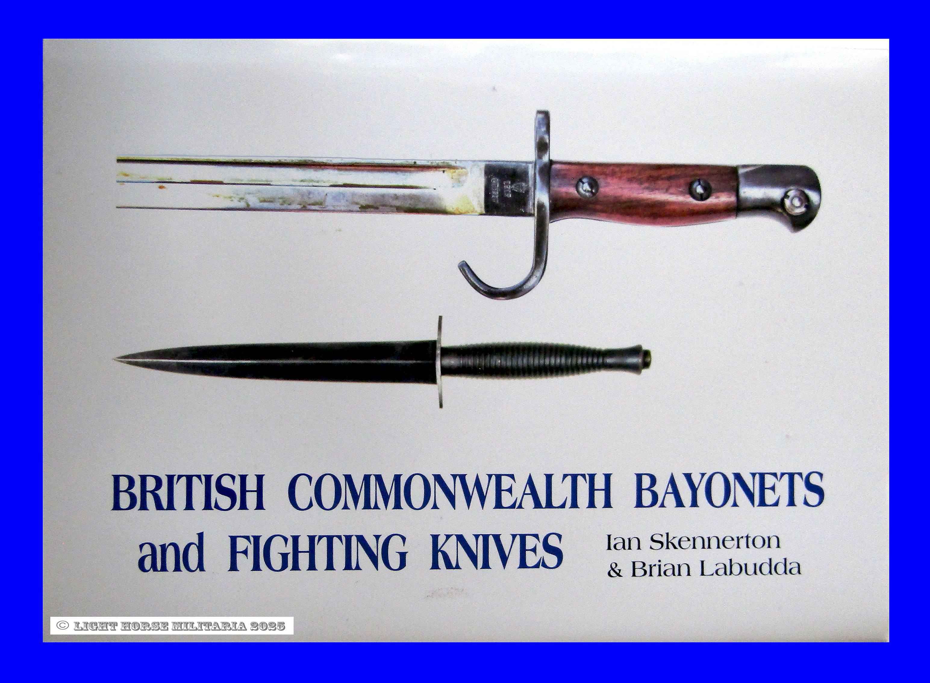 BritComBayo&FightKniveSkennertonFeb25psd4105